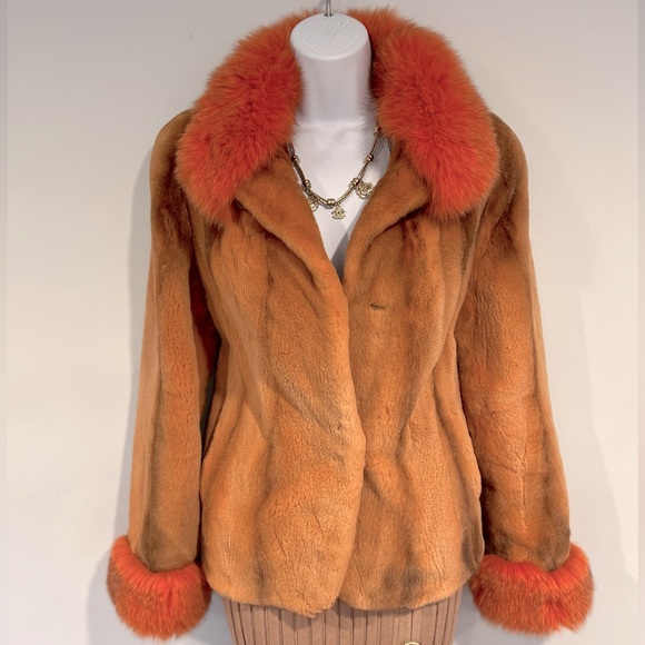 Cisodono Italian designer sheared Mink with full fox Collar jacket/coat🔥 - Picture 3 of 16